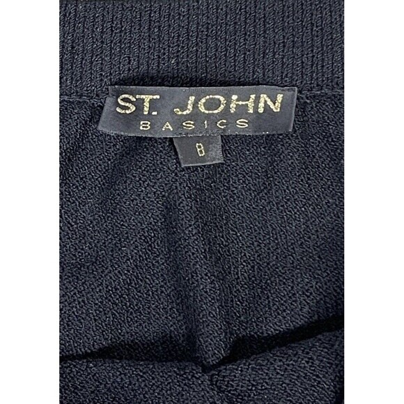 ST. JOHN ELASTIC WAIST KNIT BLACK KNEE LENGHT PULL ON SKIRT. Size: 8 - Picture 6 of 6